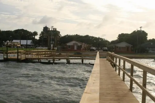 Bayfront Cottages Main image